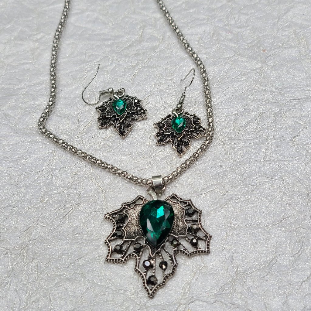 Long Fashion Leaves Necklace -Fashion Necklace-Leaves Neckalce